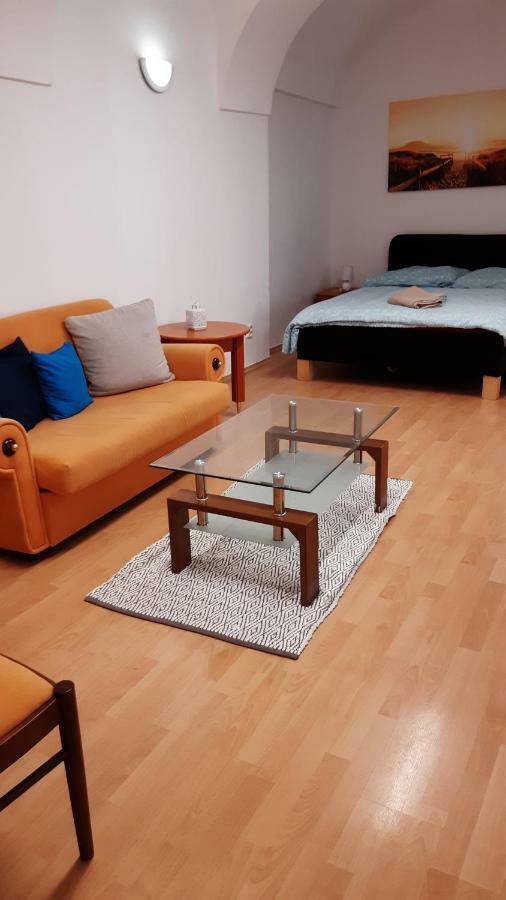 Big Modern Doubleroom Near Cathedral Kösice Dış mekan fotoğraf