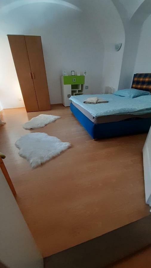 Big Modern Doubleroom Near Cathedral Kösice Dış mekan fotoğraf